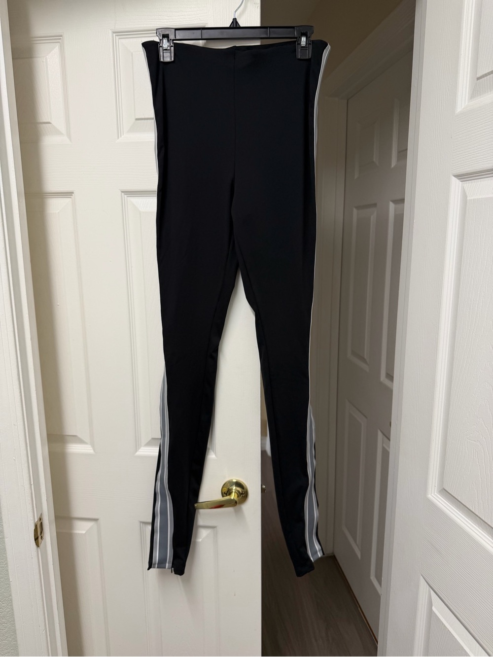 NWT Fabletics Motion365+ Twisted Stripe Pull-On Pants Black Size XL (12–14) - Picture 6 of 14